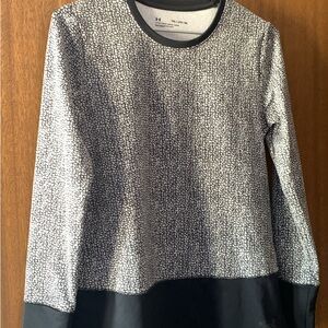 Under Armour Black and White Long Sleeve Top and pant set
